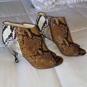 Snake skin open toes booties